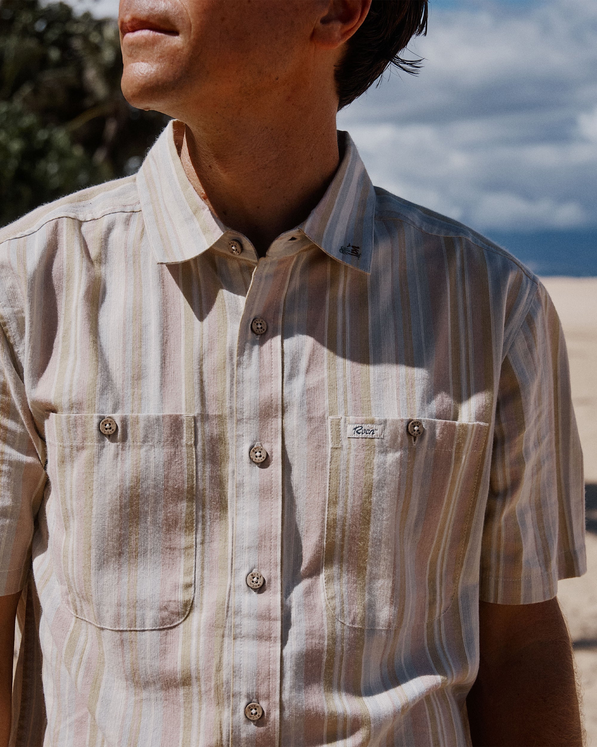 RVCA Talum Short Sleeve Shirt, Ceramic Color, XXL Size