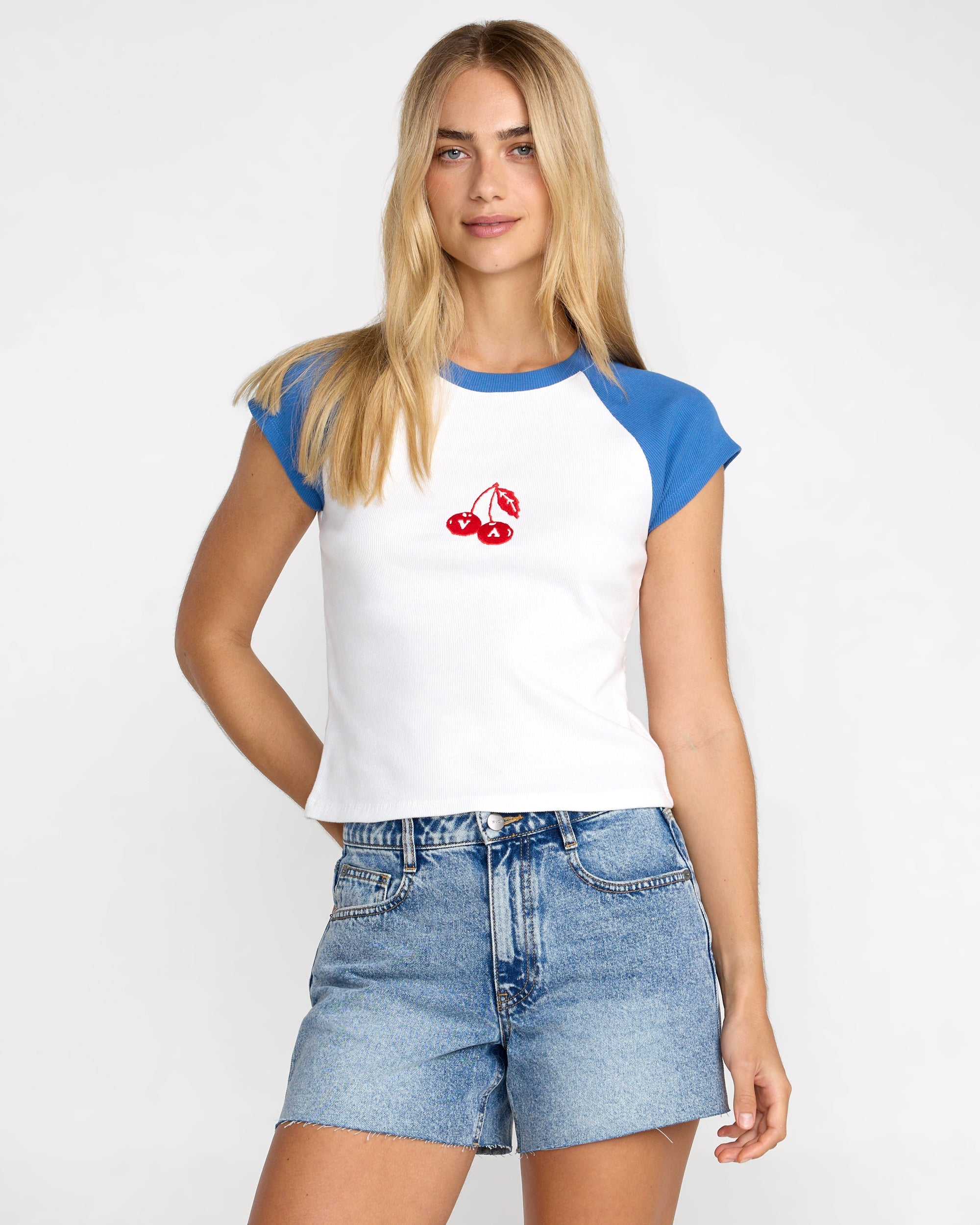 Roam Raglan - RVCA