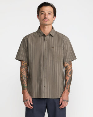 rvca dress shirts That'll Do Stretch Short-Sleeve Shirt breezy afternoons Men's Shirts: Plaid, Striped, Soild