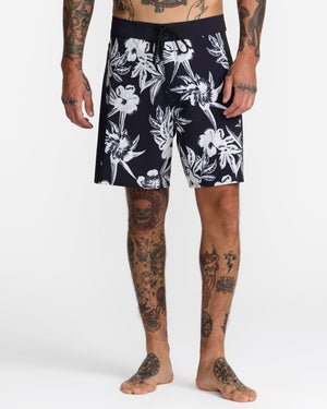Apex 2 Trunks