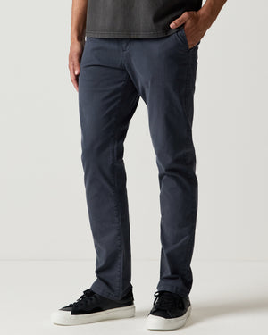 Weekend Washed Regular Fit Chino Pant