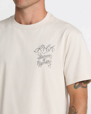 Paradise Queen Short Sleeve Tee