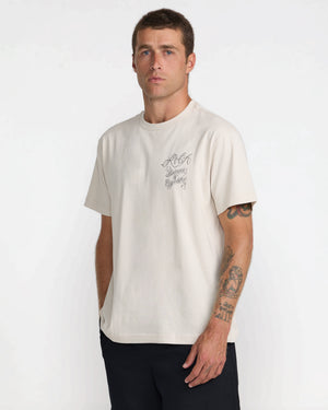 Paradise Queen Short Sleeve Tee