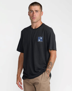Balance Palms Tee