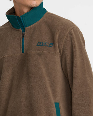 Peak 1/4 Zip Sweatshirt