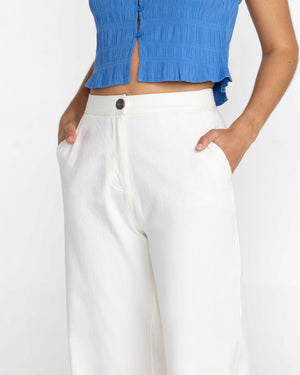Bonnie Pant - RVCA