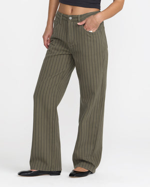 Coco Relaxed Straight Leg Pant