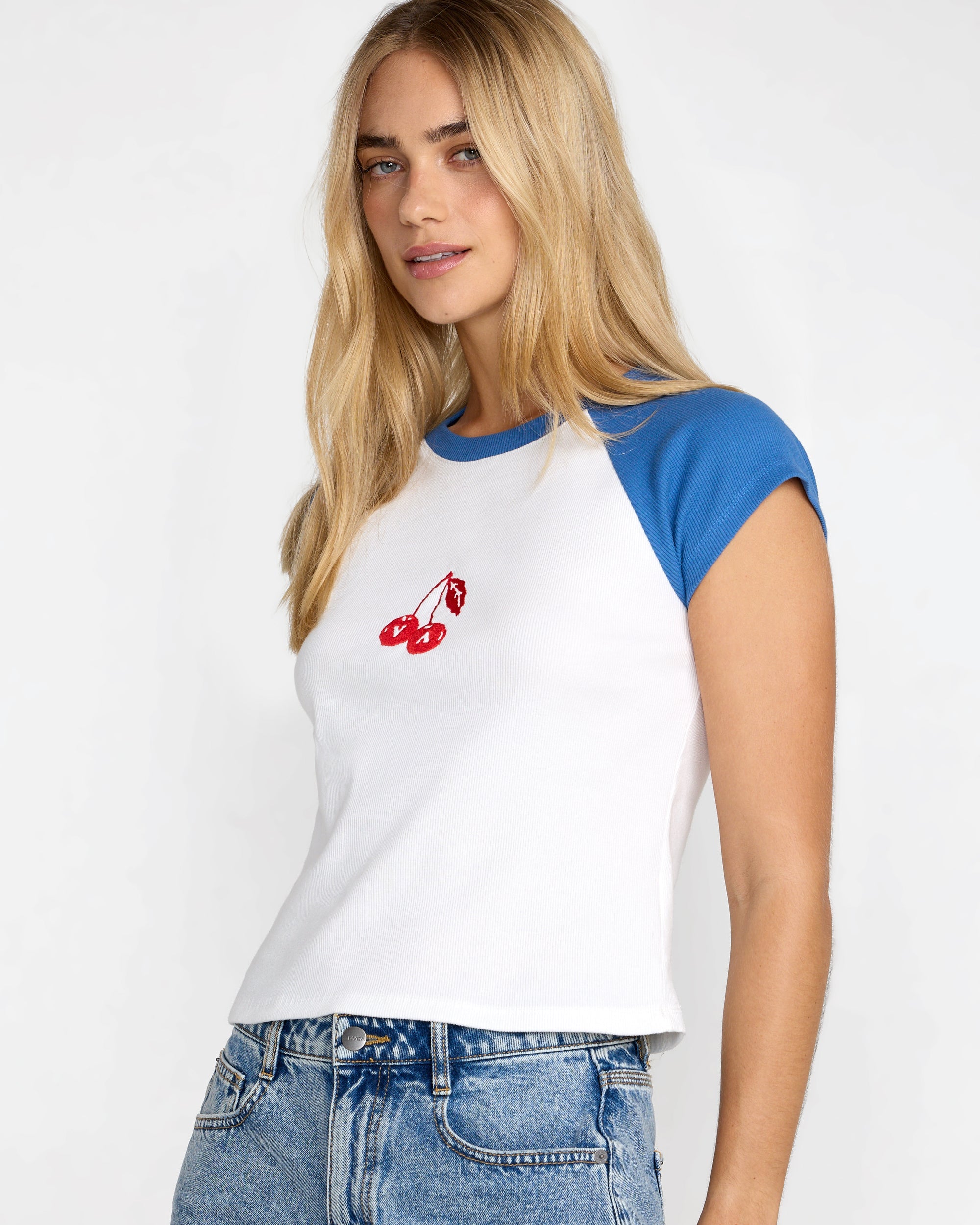 Roam Raglan - RVCA