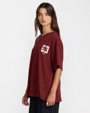 Open Minds Boyfriend Tee
