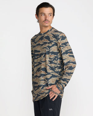Sport Vent Long Sleeve Tee