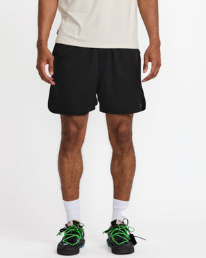VA Essential Mesh Short 18