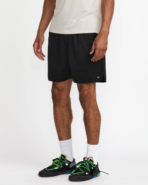 VA Essential Mesh Short 18