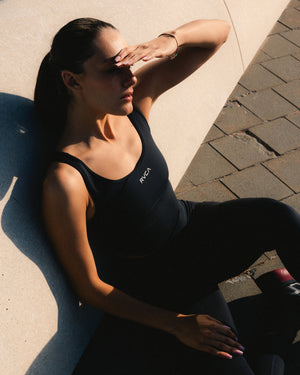 VA Essential Logo Tank