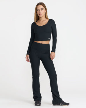 VA Long Sleeve Scoop Neck Crop Top