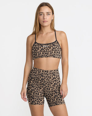 VA Essential Logo Bike Short