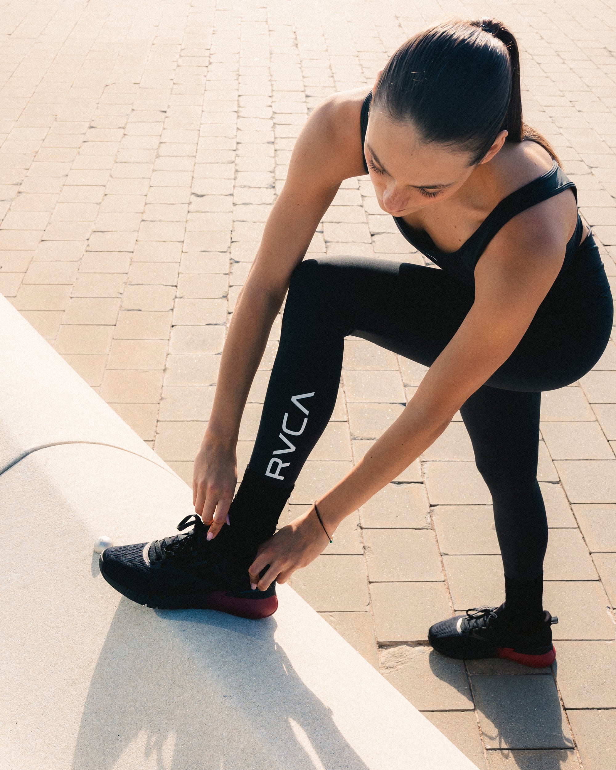 VA Essential Logo Legging – RVCA