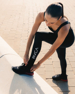 VA Essential Logo Legging