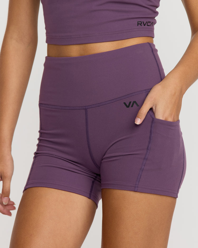 VA Essential Pocket Short II Shorts - Plum Ash