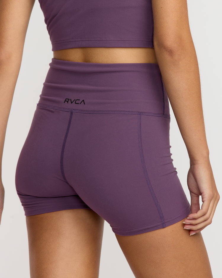 VA Essential Pocket Short II Shorts - Plum Ash