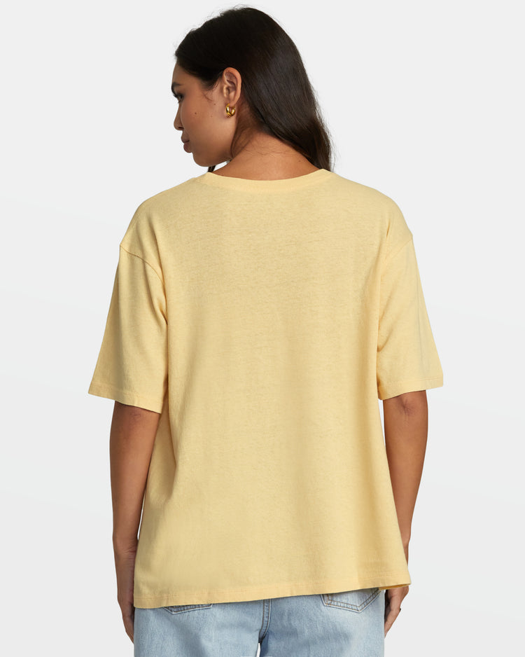 Secluded Island Tee - Sahara Sun