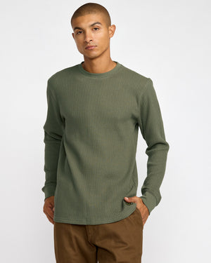 RVCA Dayshift Thermal - Men's T-Shirts in Rawhide RVCA Dayshift Thermal - Men's T-Shirts in Rawhide