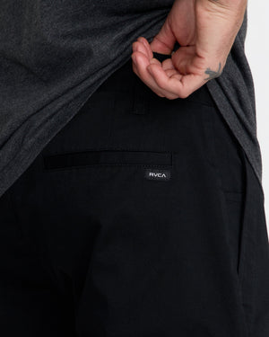 Weekend Stretch Short 20