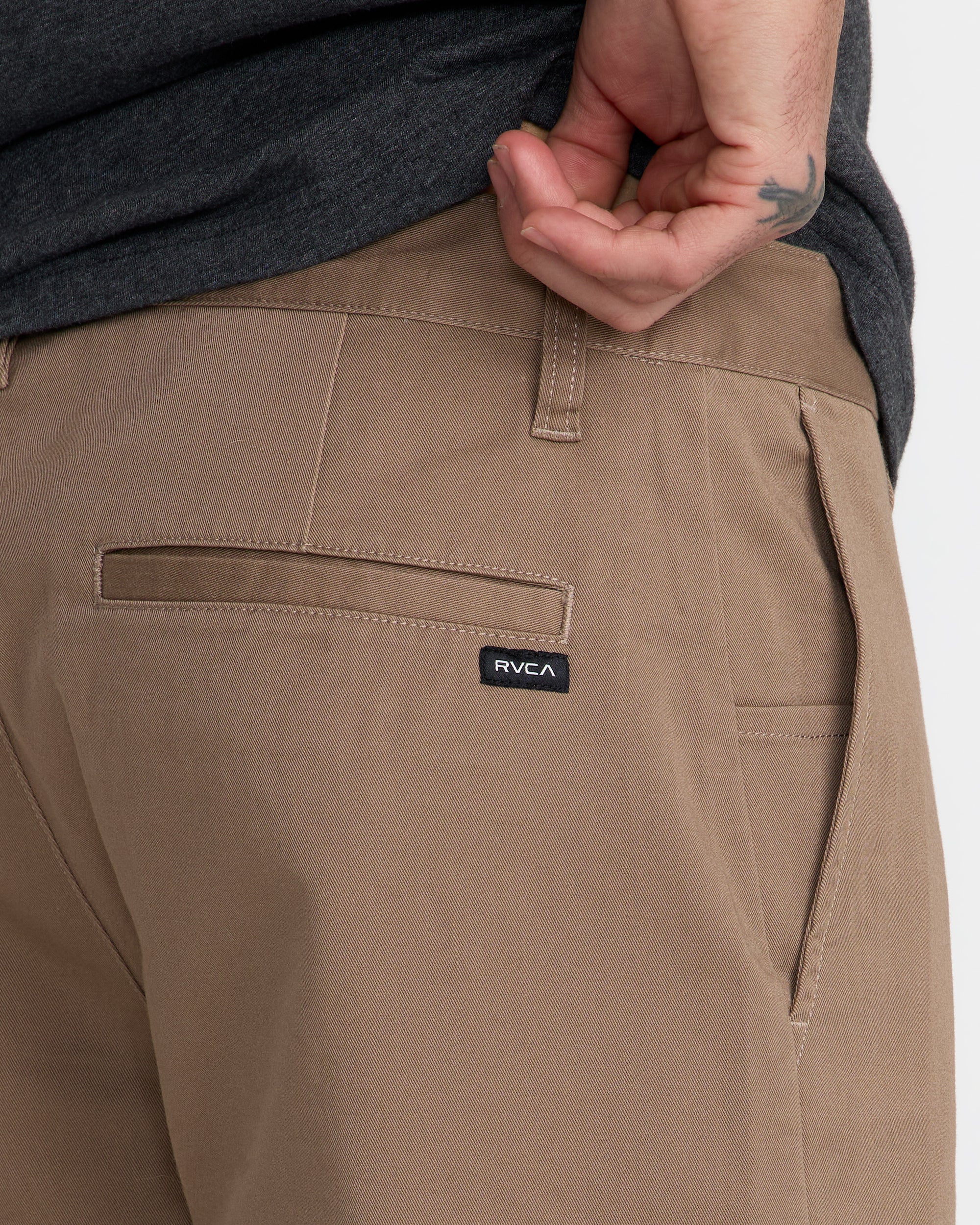 Weekend Stretch Short 20