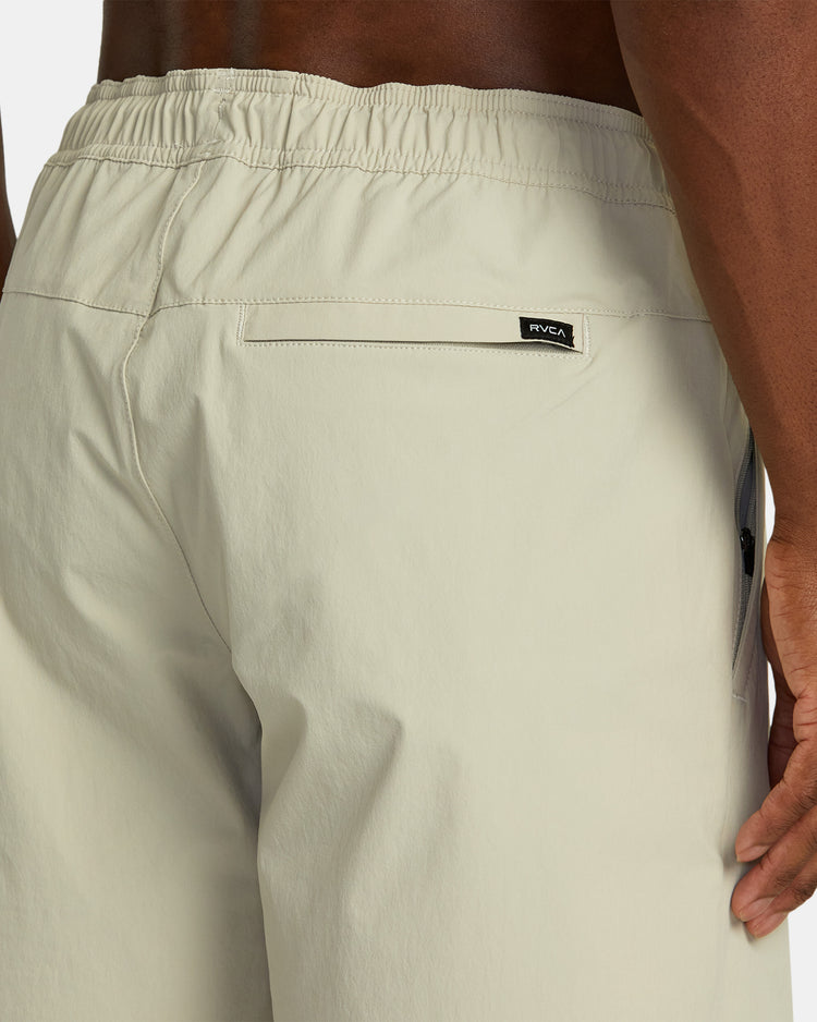 Spectrum Tech Short Utility Shorts - Chalk