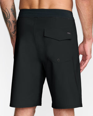 VA Trunk Solid - RVCA