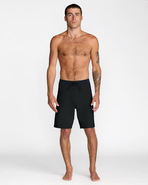 VA Trunk Solid - RVCA