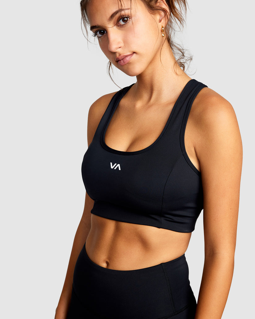 Shop Slim Fit Medium Support Solid Sports Bra with Scoop Neck and Racerback  Online
