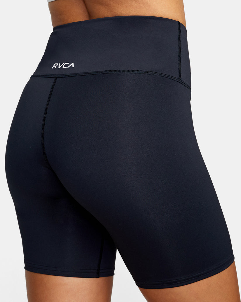 VA Essential Bike Shorts 7 - Black