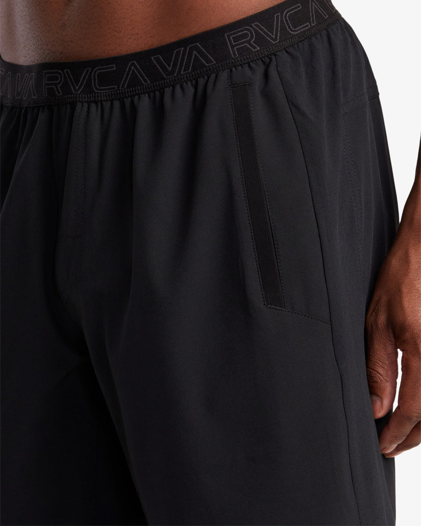 Yogger Plus 18" Shorts - Black