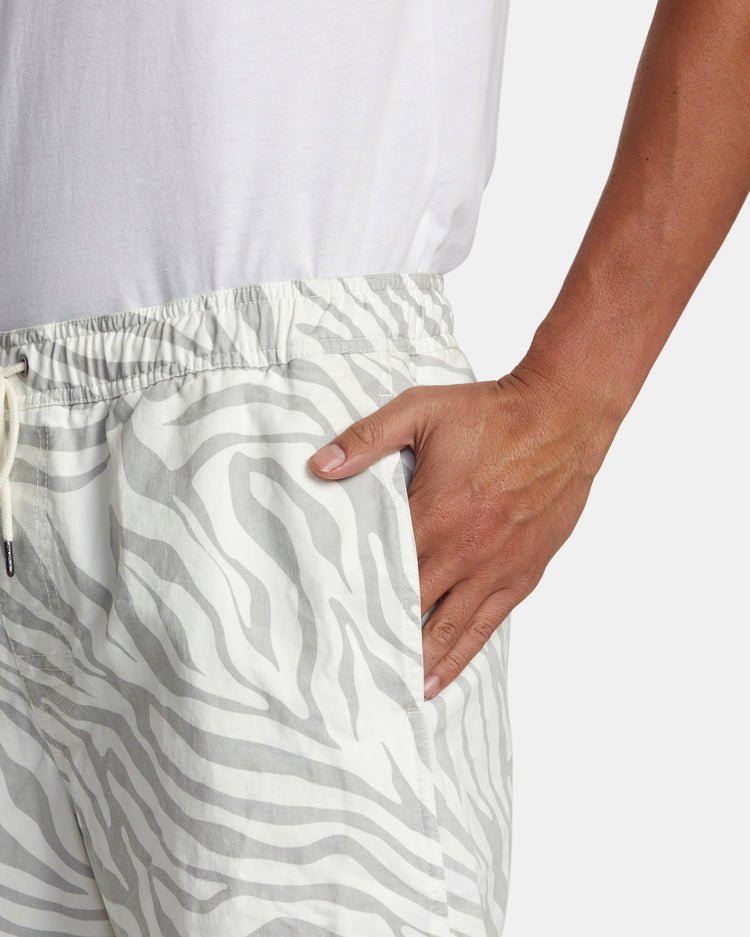 Escape Print Elastic Waist Walkshorts 17” - White